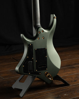 ēmi 6 // Legion // Bell Garden Green