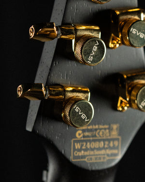 ēmi 6 // Legion // Bell Garden Green