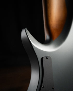 LARADA 8 // Master Series // Basalt
