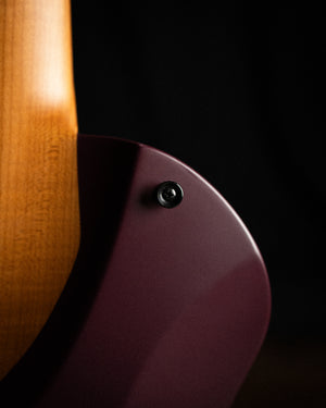 LARADA 8 // Master Series // Aubergine