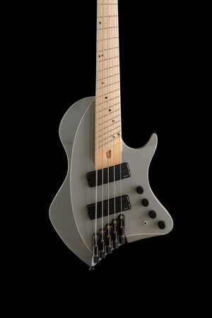 Larada 5 Bass // Master Series // Chalk