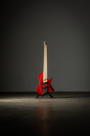 Larada 5 Bass // Master Series // Cayenne