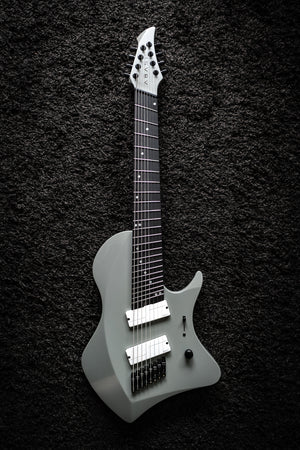 LARADA 8 // Master Series // Chalk