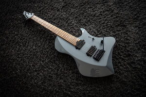 LARADA 6 // Master Series // Selenite