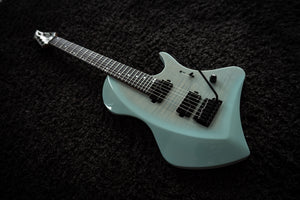 LARADA 6 // Master Series // Jade