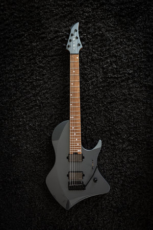 LARADA 6 // Master Series // Selenite