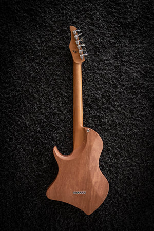 LARADA SPACE T // Arctic White (Roasted Maple FB)