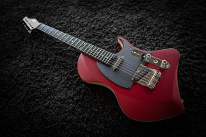 LARADA SPACE T // Sapphire Red