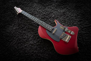 LARADA SPACE T // Sapphire Red