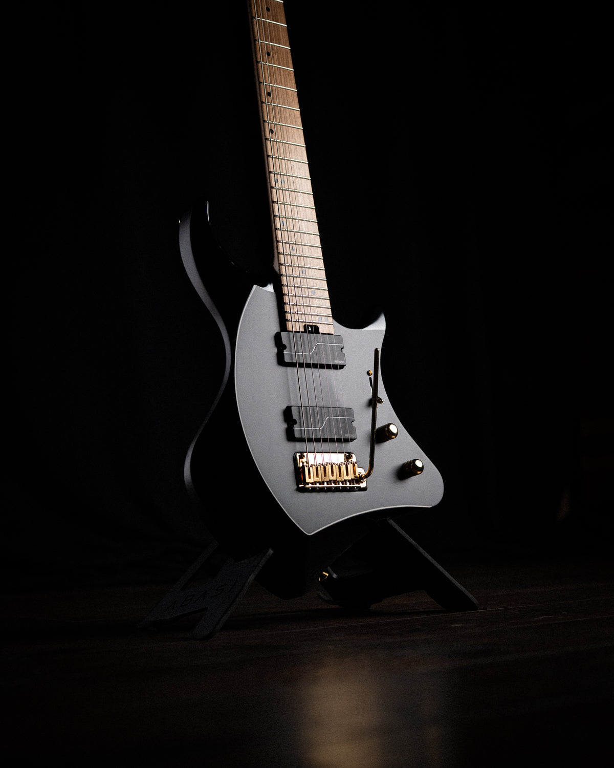 ĒMI 7 // MASTER SERIES // BLACK BEAUTY