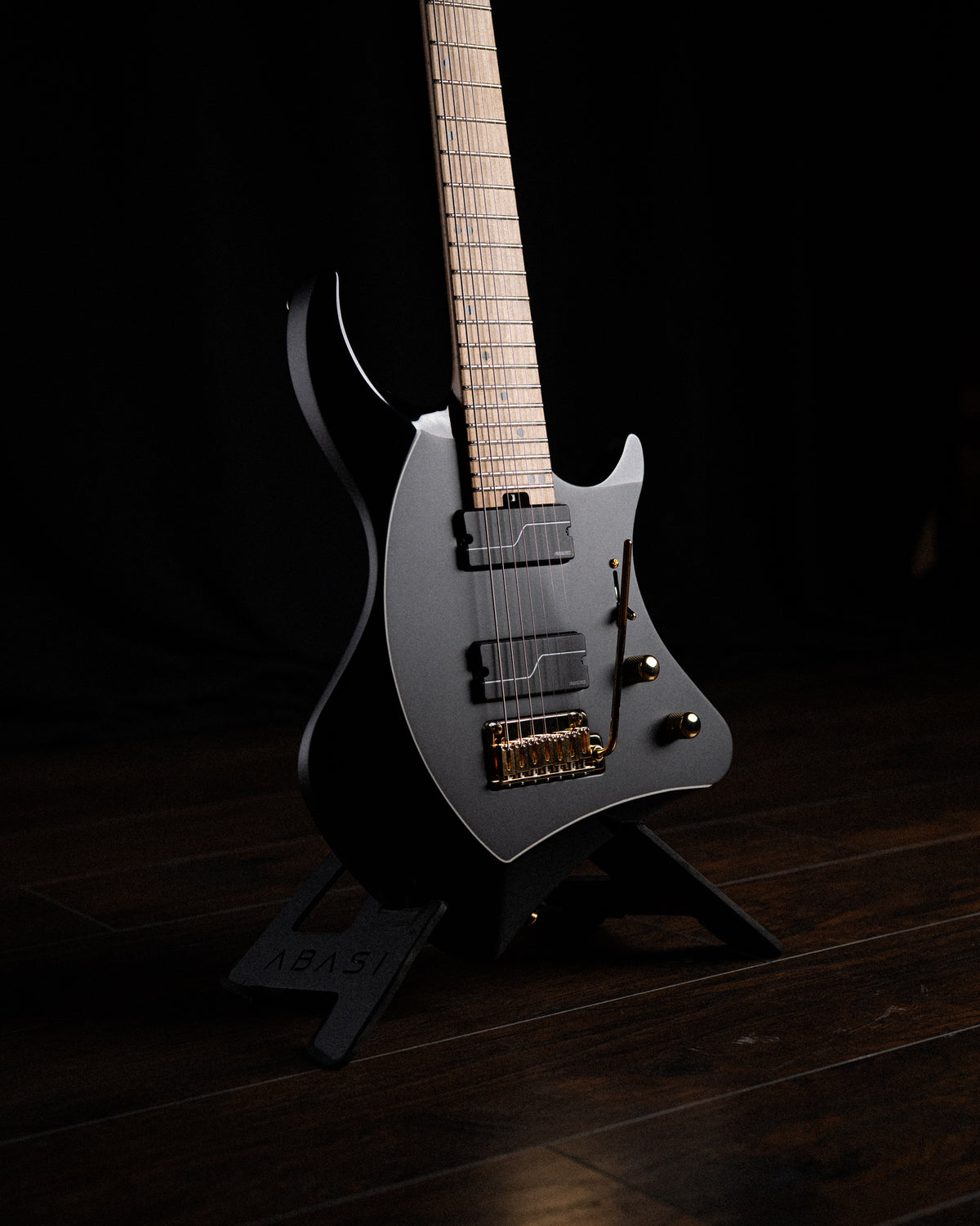 ĒMI 7 // MASTER SERIES // BLACK BEAUTY