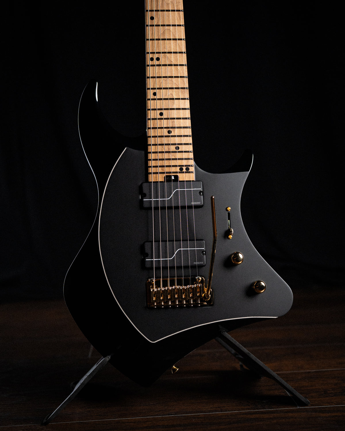 ĒMI 7 // MASTER SERIES // BLACK BEAUTY