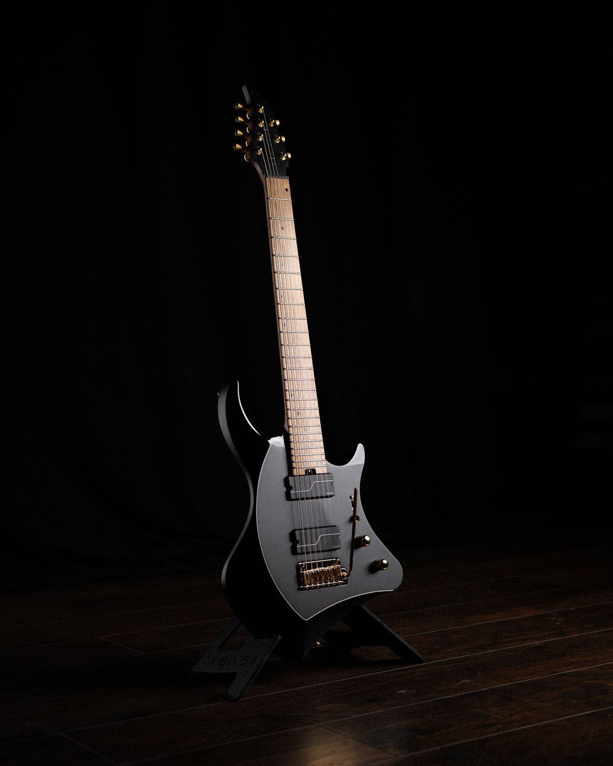 ĒMI 7 // MASTER SERIES // BLACK BEAUTY