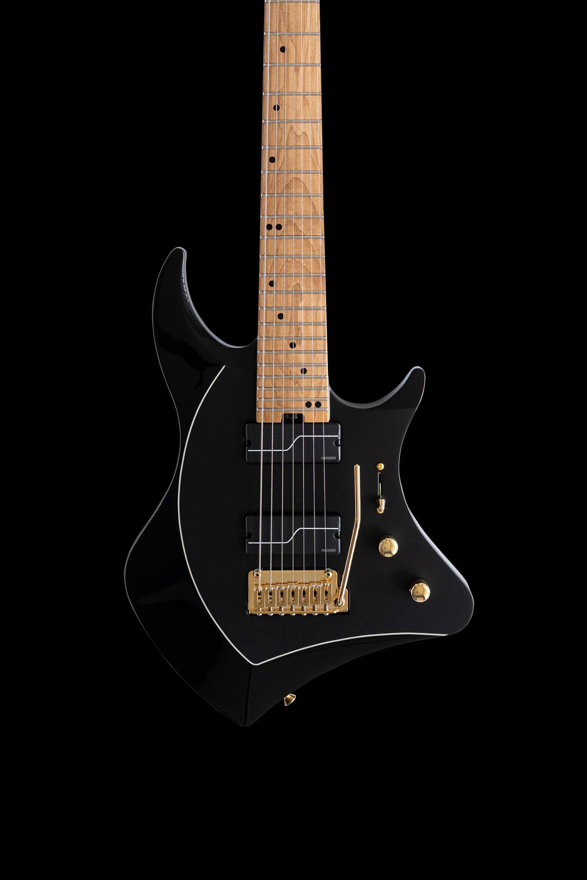 ĒMI 7 // MASTER SERIES // BLACK BEAUTY