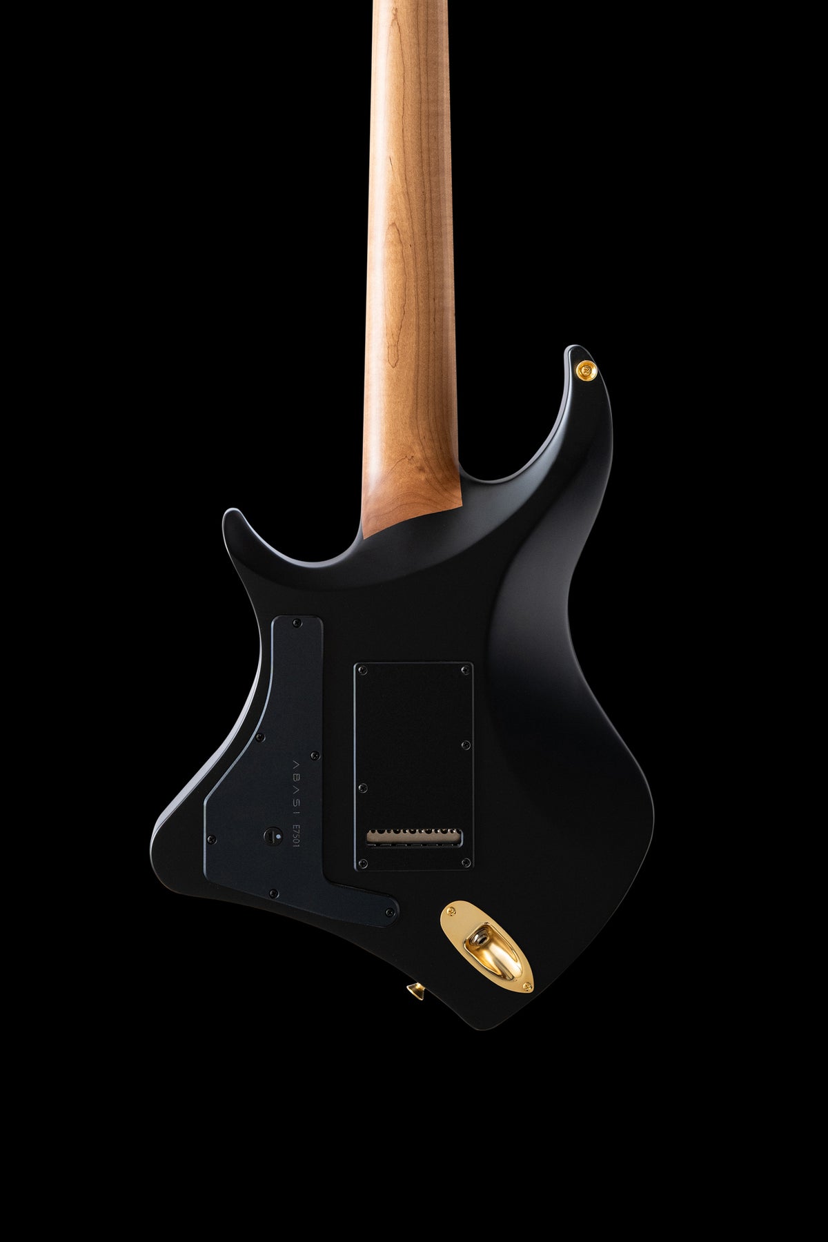 ĒMI 7 // MASTER SERIES // BLACK BEAUTY