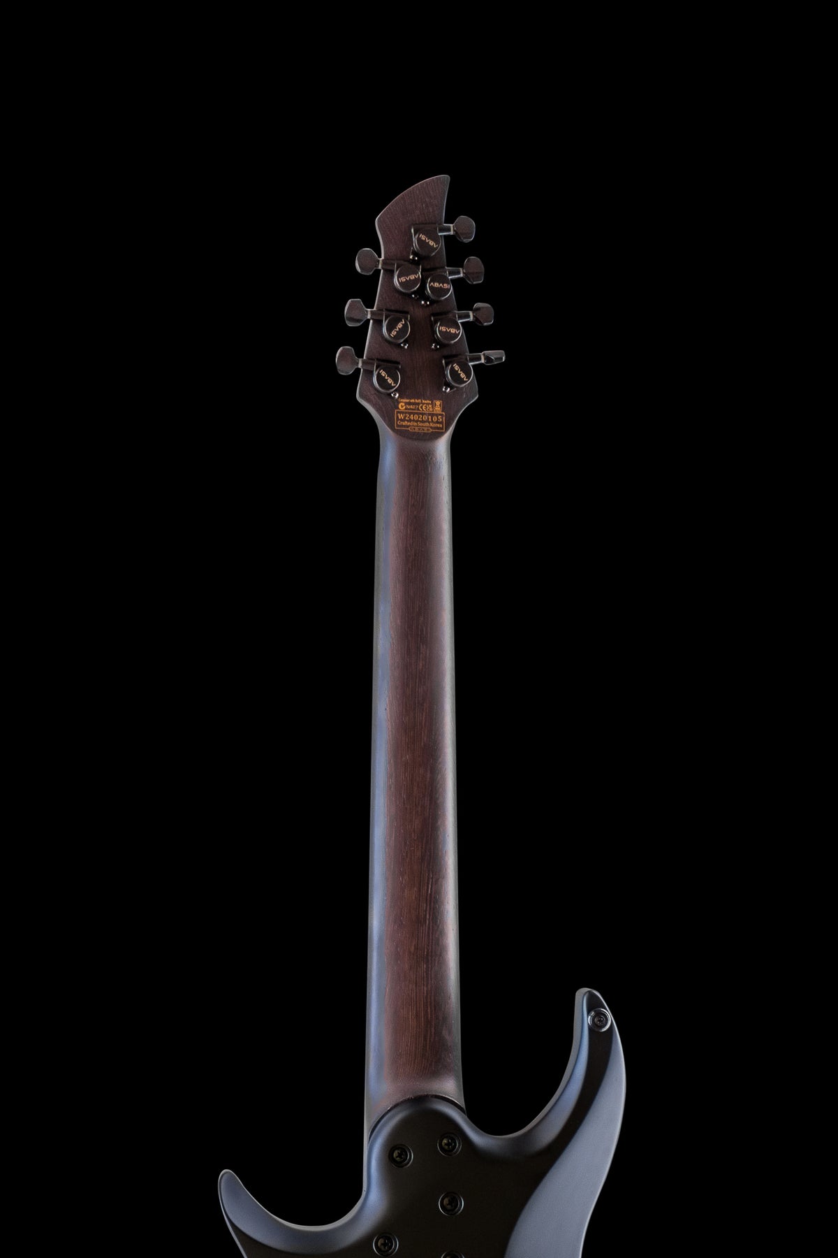 ēmi 7 // Legion // Charcoal Burl