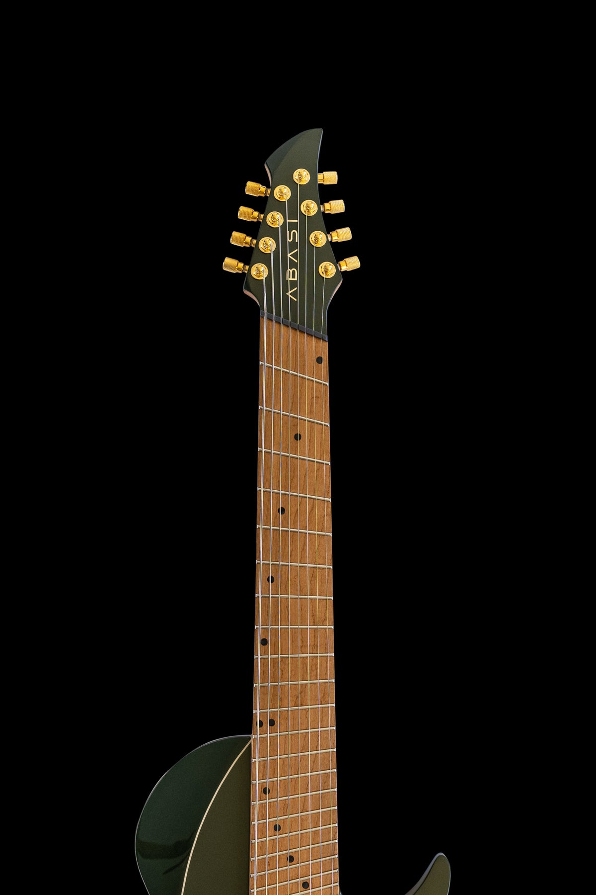 LARADA 8 // Master Series // Bell Garden Green