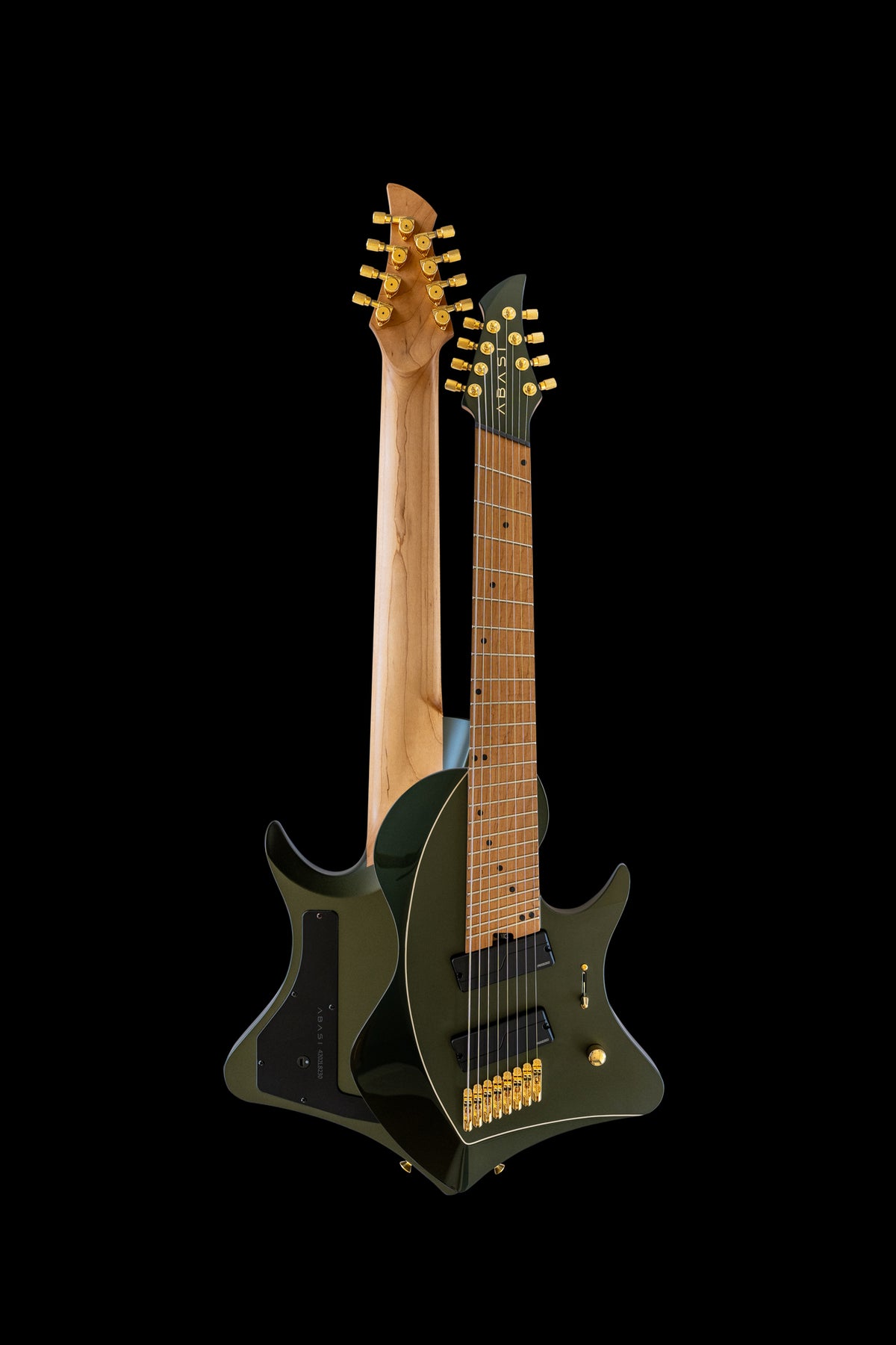 LARADA 8 // Master Series // Bell Garden Green