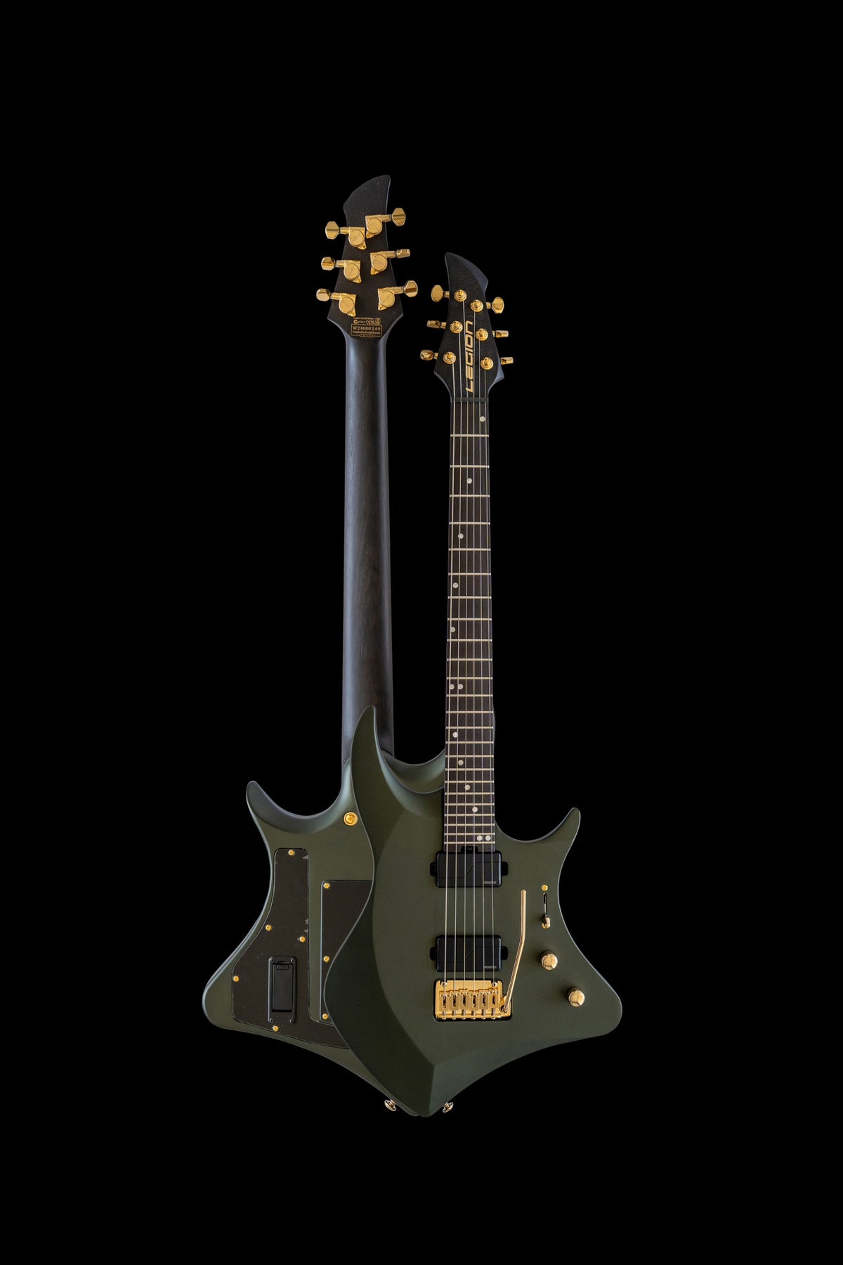 ēmi 6 // Legion // Bell Garden Green