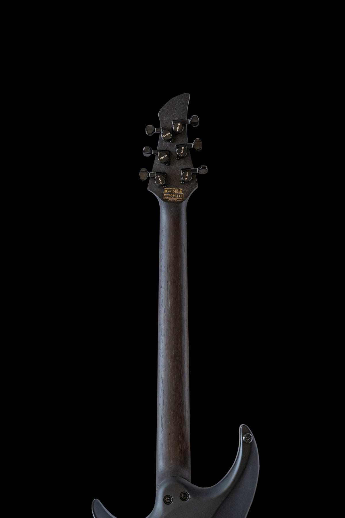 ēmi 6 // Legion // Charcoal Burl