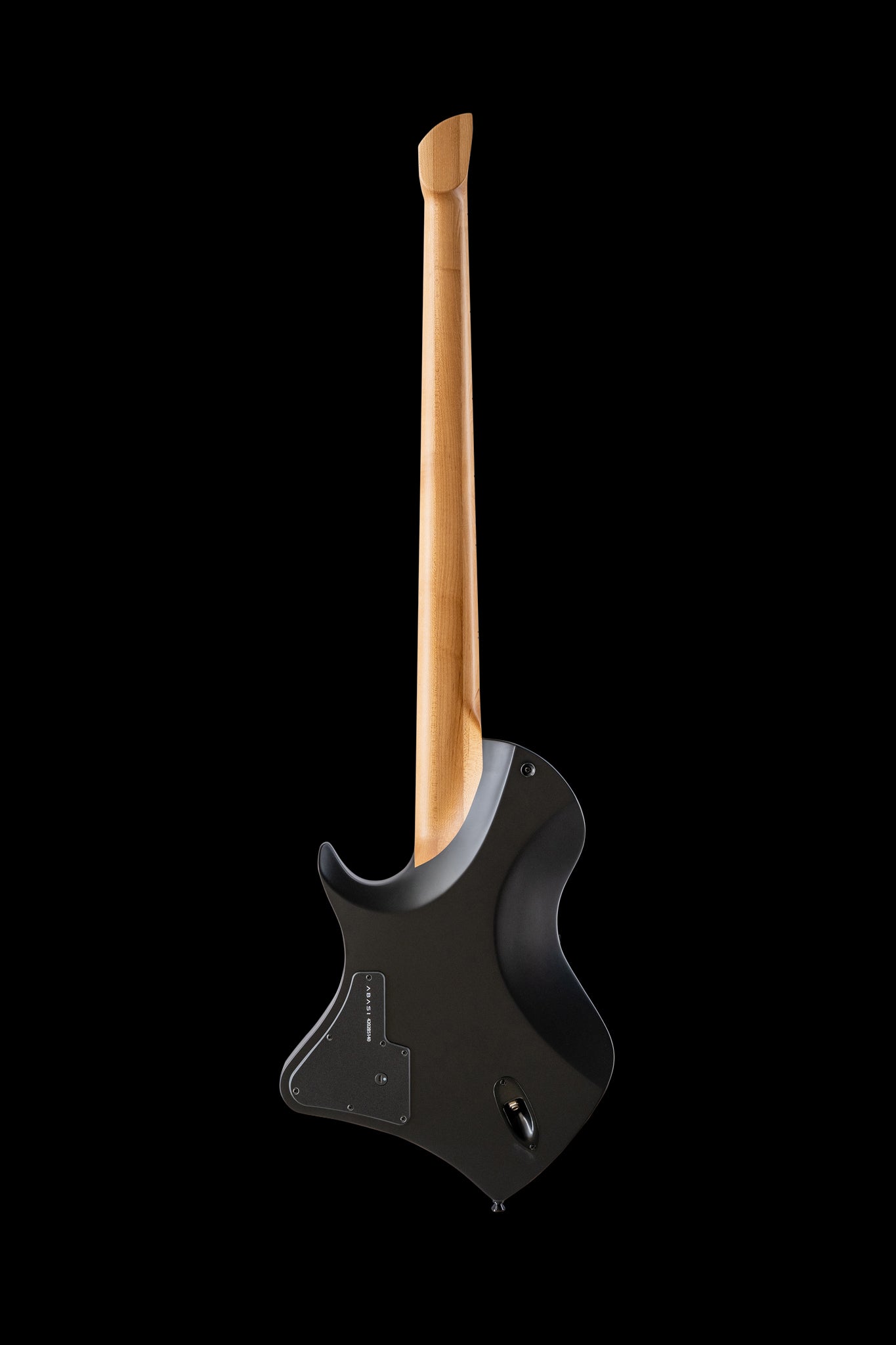 Larada 5 Bass // Master Series // Black