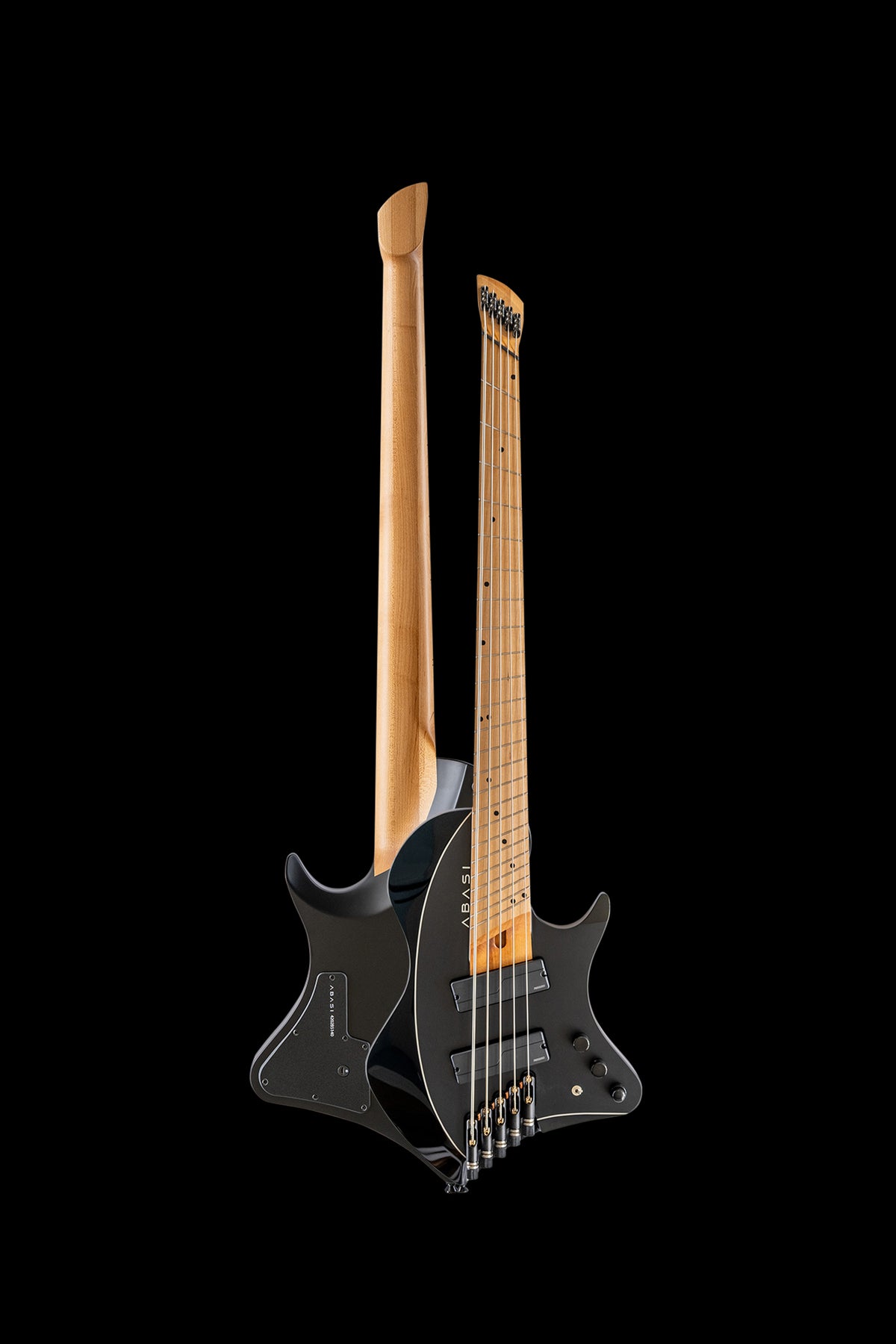 Larada 5 Bass // Master Series // Black