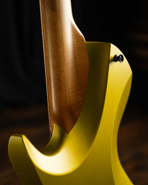 Larada 5 Bass // Master Series // Chartreuse
