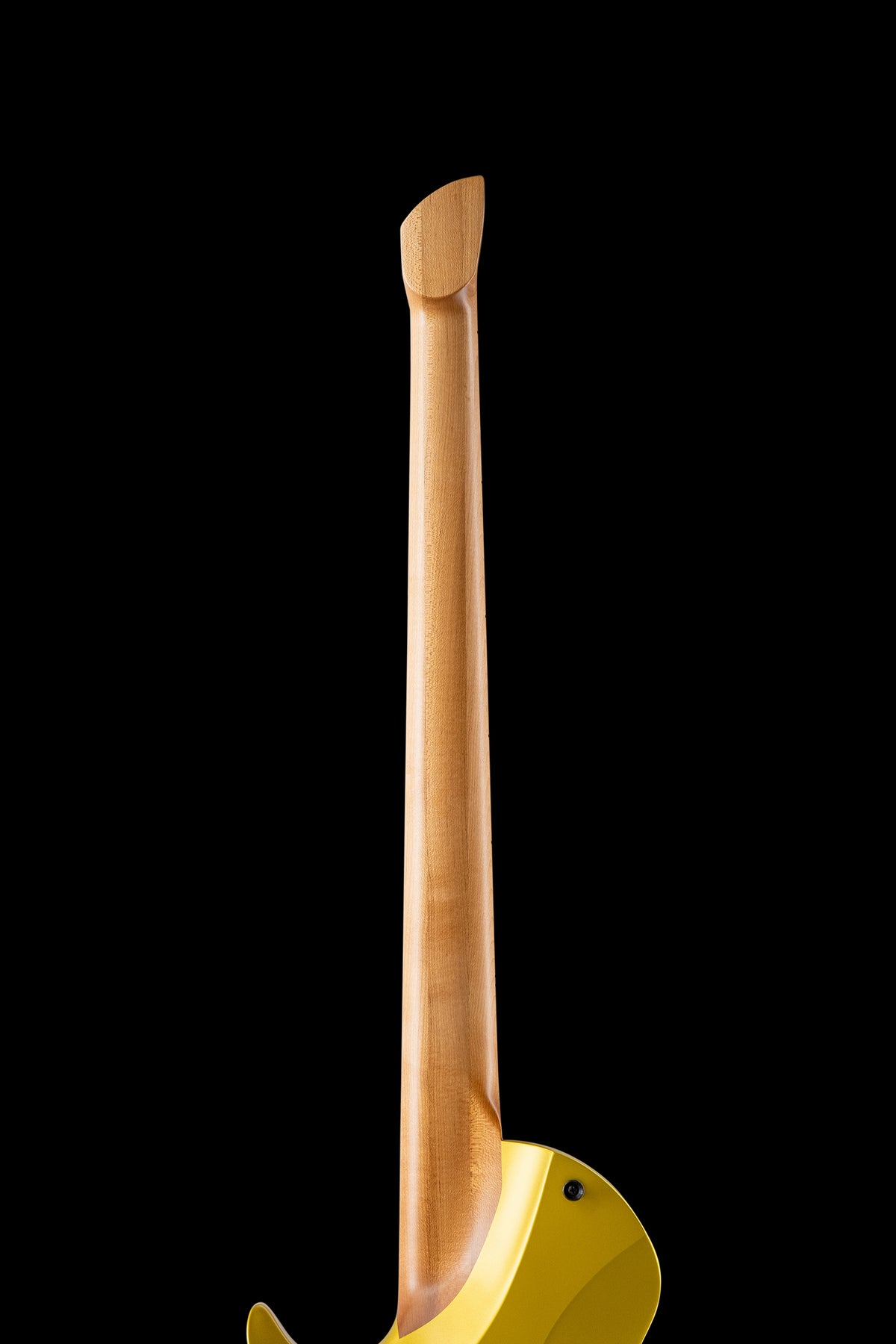 Larada 5 Bass // Master Series // Chartreuse