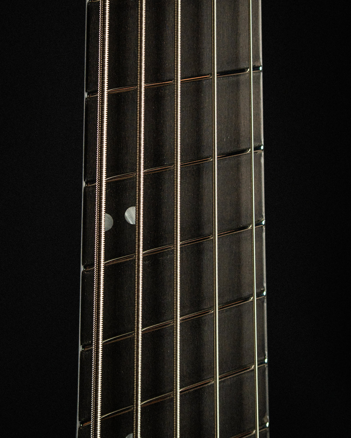 Larada 5 Bass // Master Series // Mint