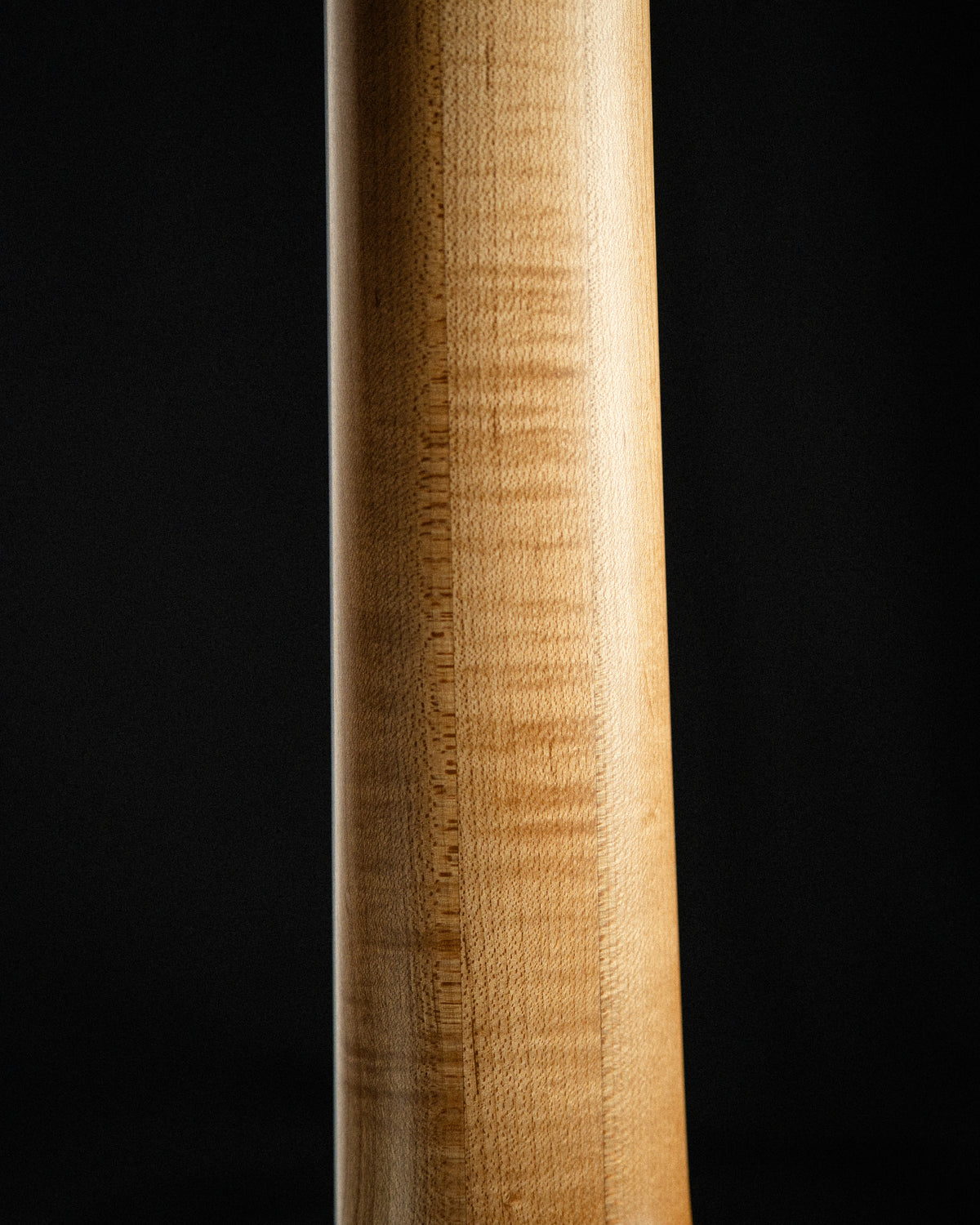 Larada 5 Bass // Master Series // Mint