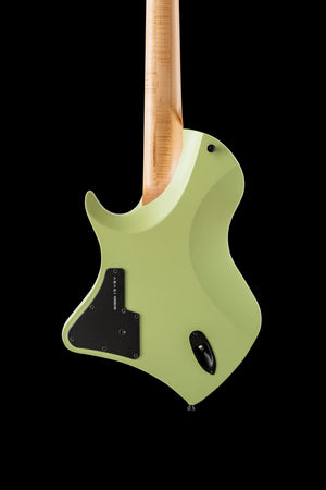Larada 5 Bass // Master Series // Mint