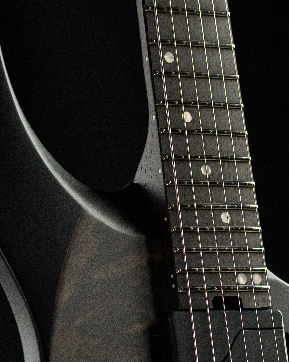 ēmi 6 // Legion // Charcoal Burl