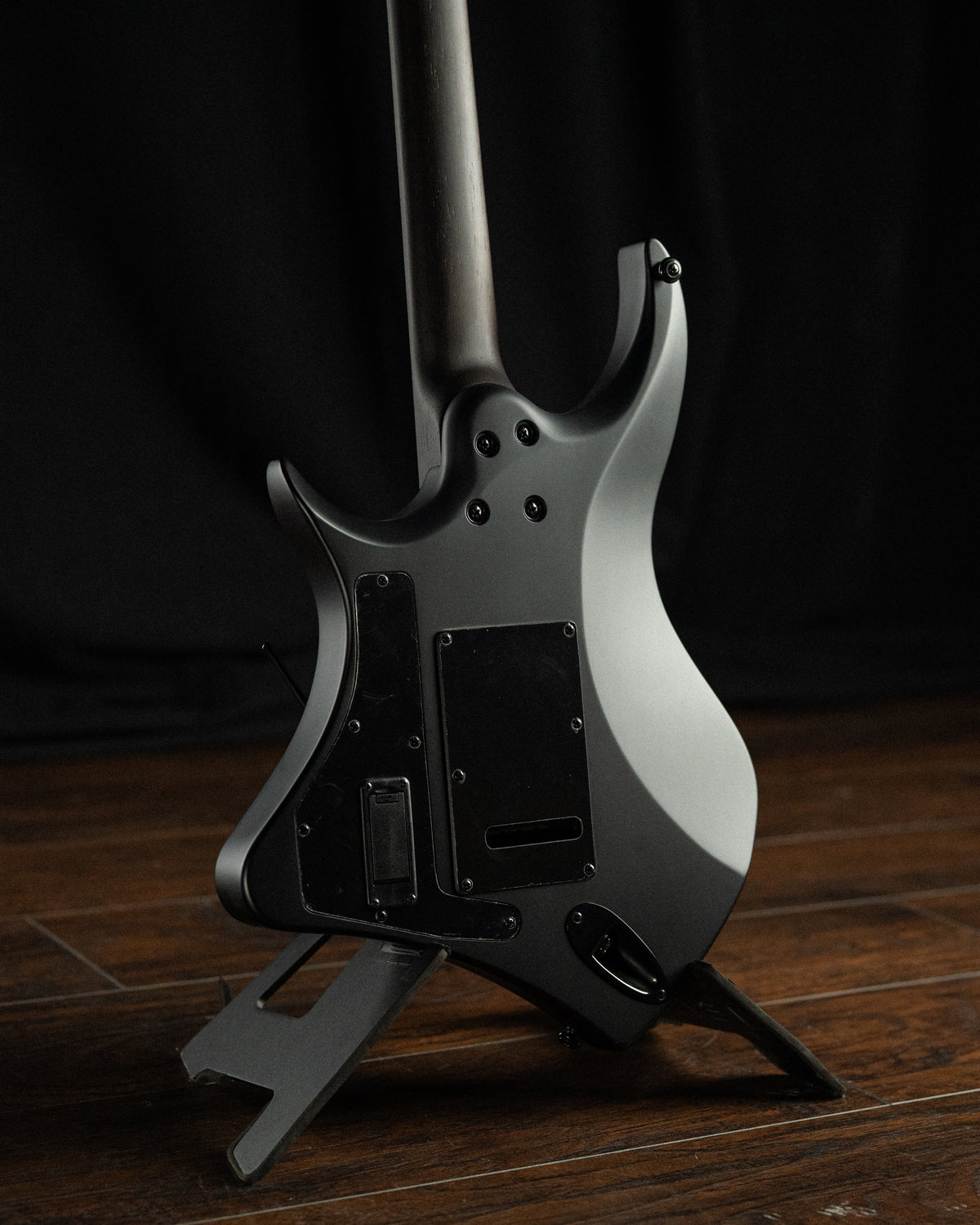 ēmi 6 // Legion // Charcoal Burl