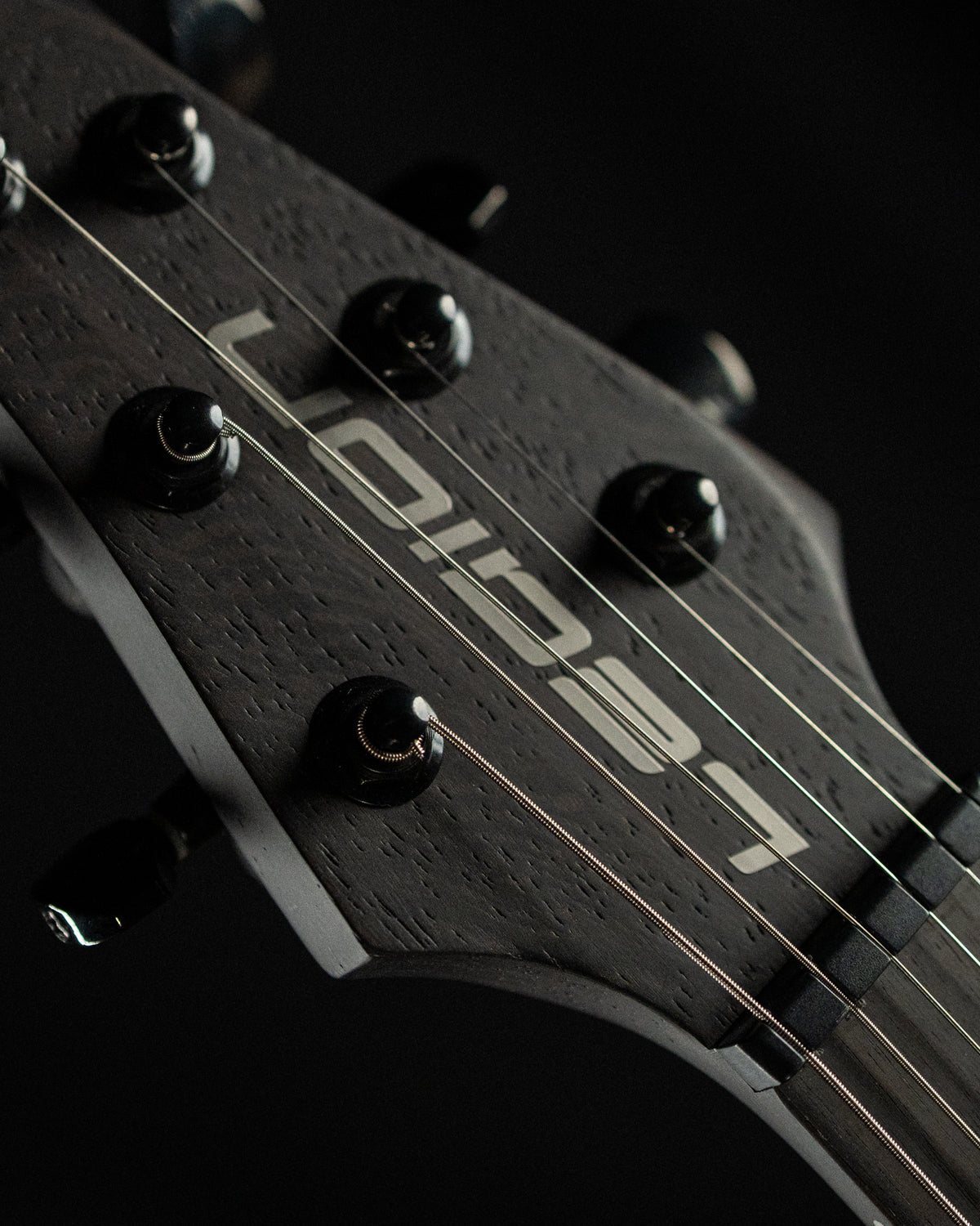 ēmi 6 // Legion // Charcoal Burl