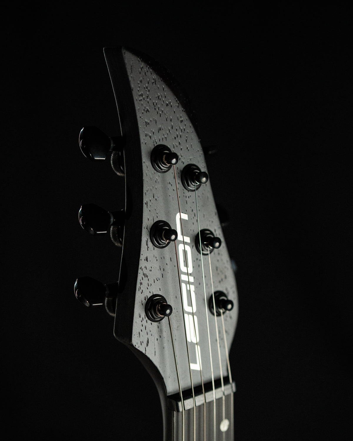 ēmi 6 // Legion // Stealth