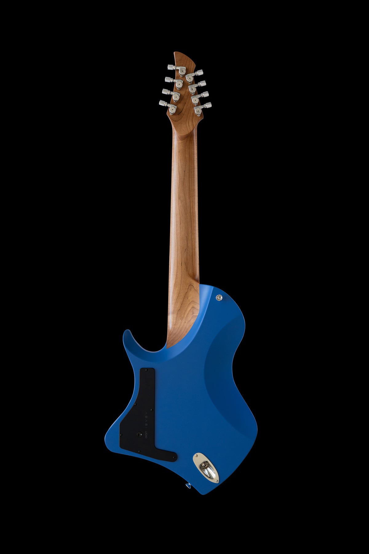 LARADA 8 // Master Series // Clarion Blue