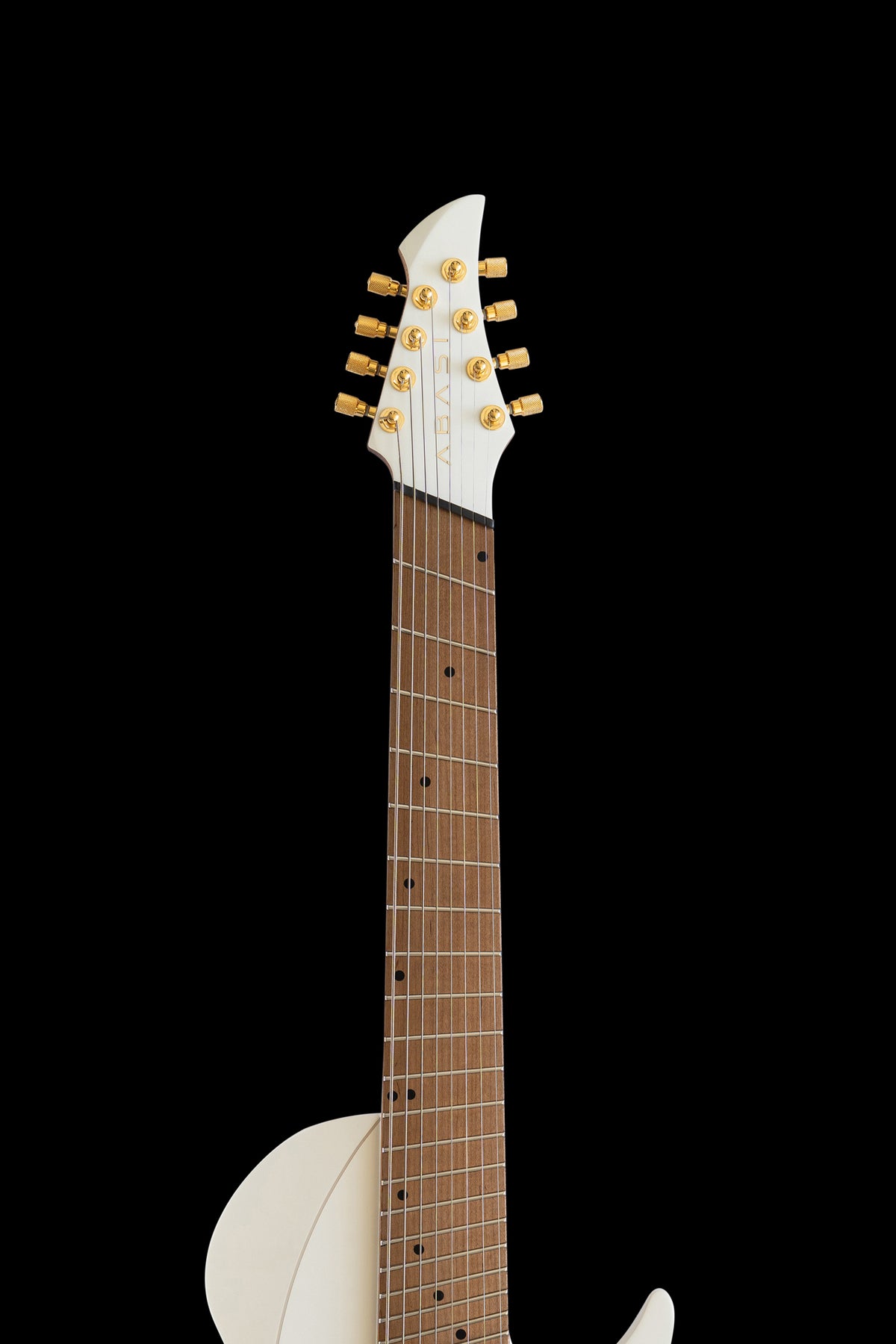 LARADA 8 // Master Series // Tundra