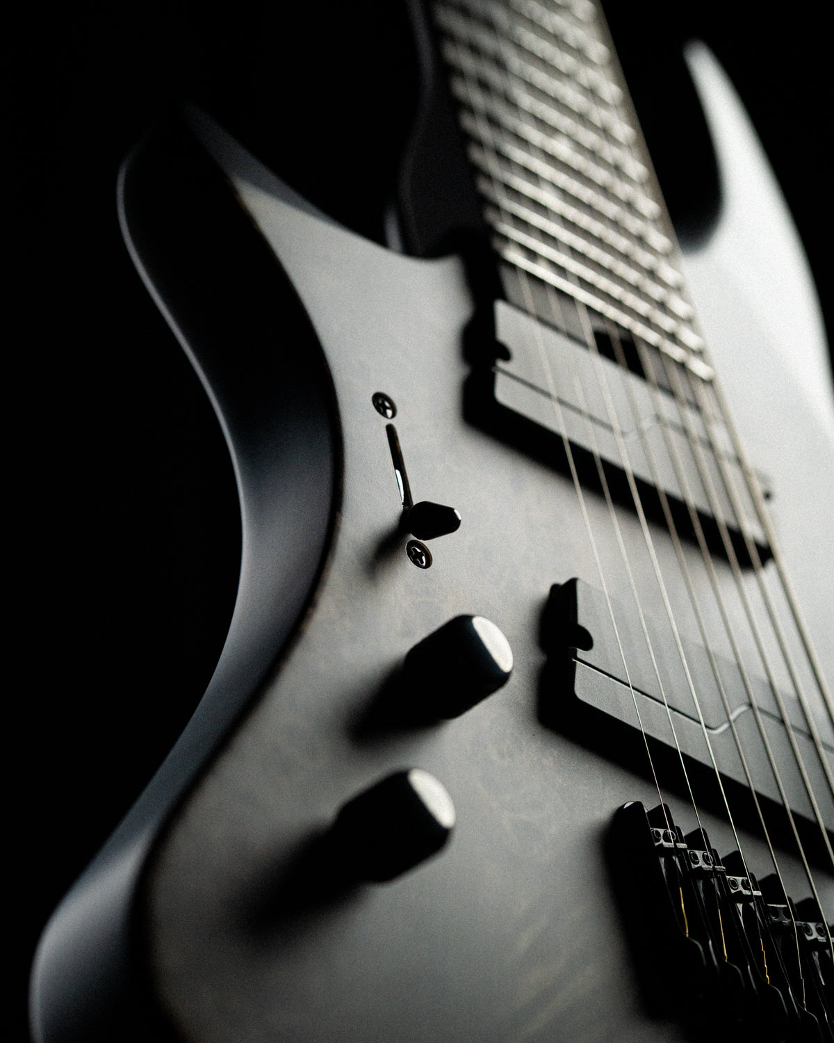 ĒMI 8 LEFTY // Legion // Charcoal Burl