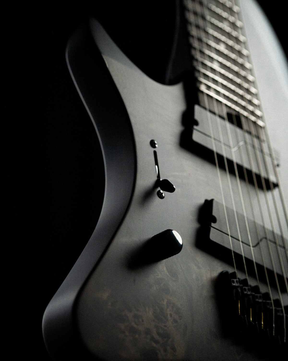 LARADA 8 LEFTY // Legion // Charcoal Burl