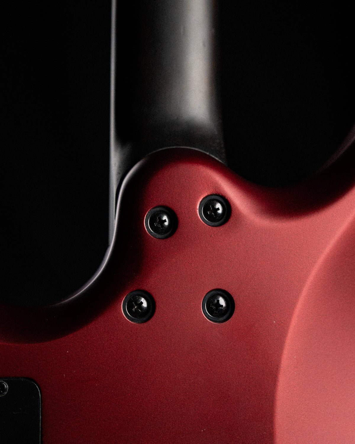 ēmi 6 // Legion // Crimson Metallic