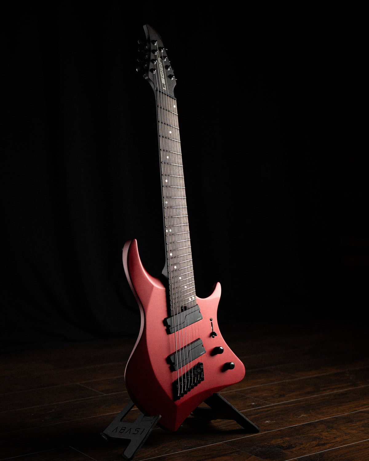 ēmi 8 // Legion // Crimson Metallic