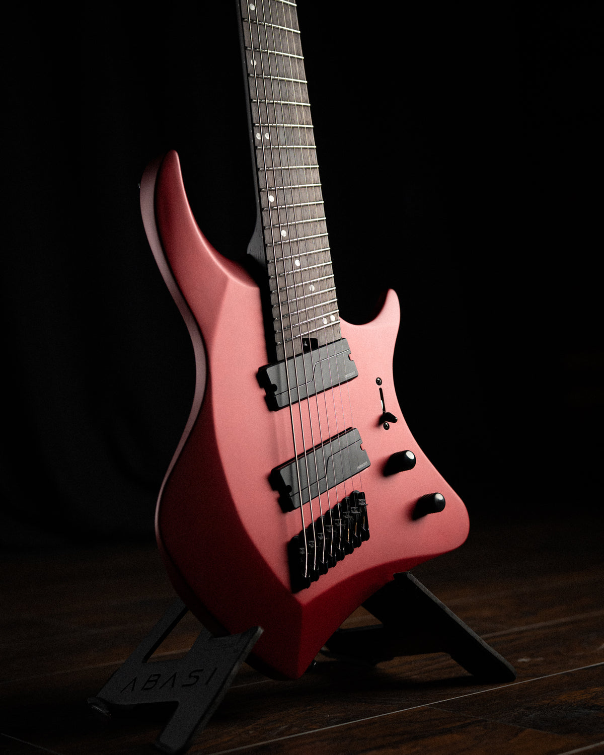 ēmi 8 // Legion // Crimson Metallic