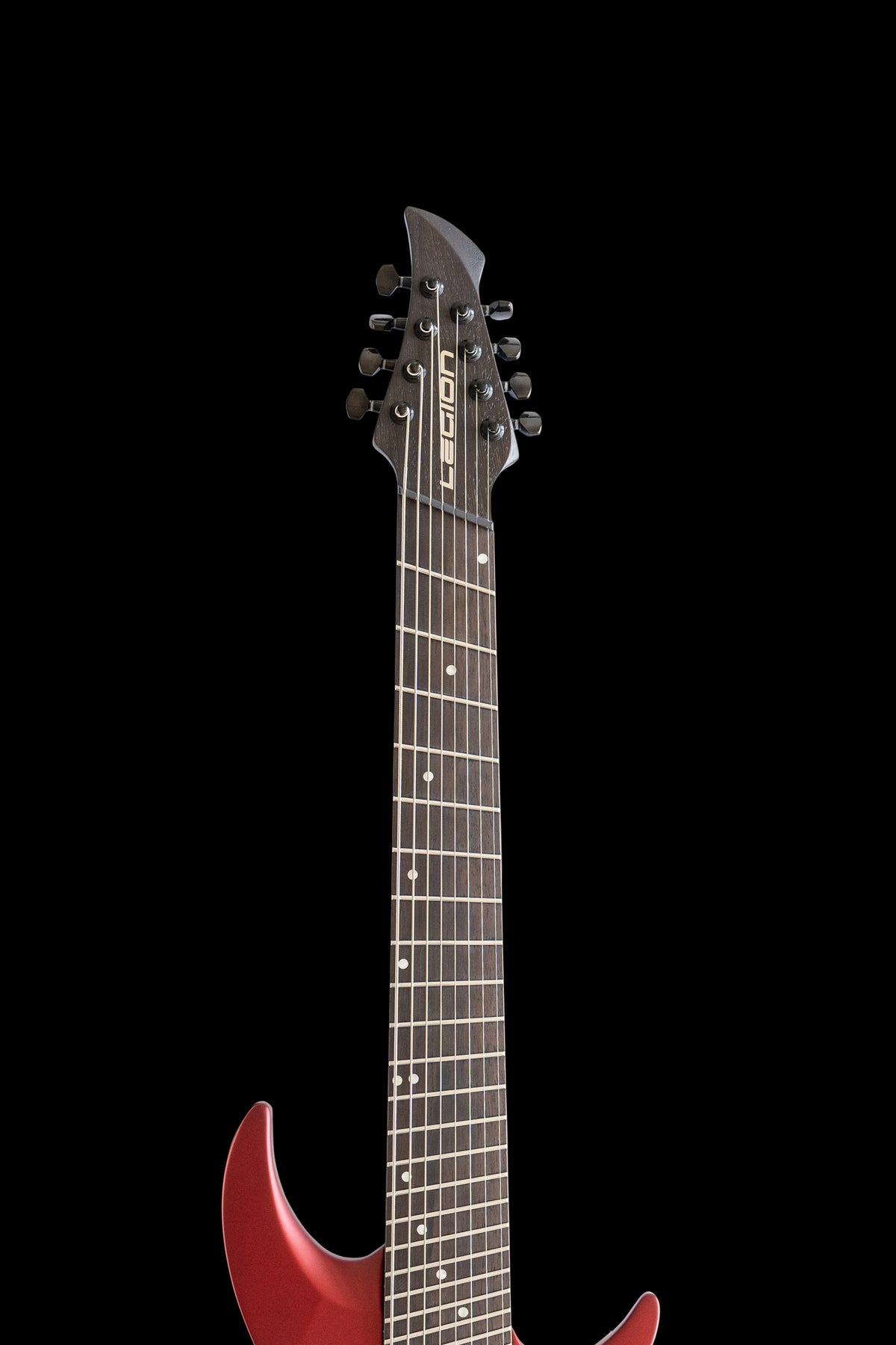 ēmi 8 // Legion // Crimson Metallic