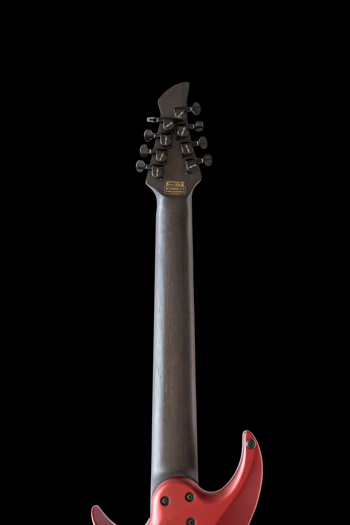 ēmi 8 // Legion // Crimson Metallic