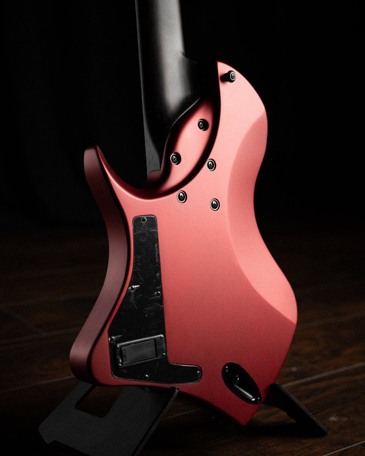 LARADA 8 // Legion // Crimson Metallic