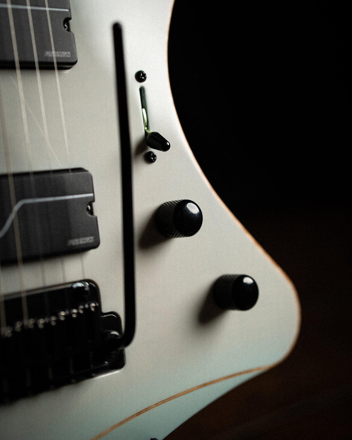 ĒMI 7 // CUSTOM // JADE [Ebony FB]