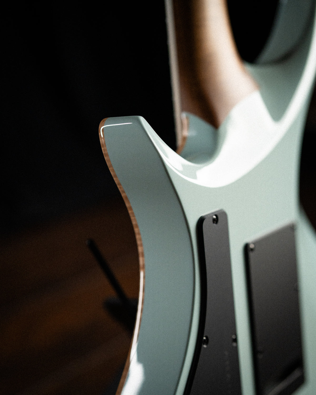 ĒMI 7 // CUSTOM // JADE [Ebony FB]