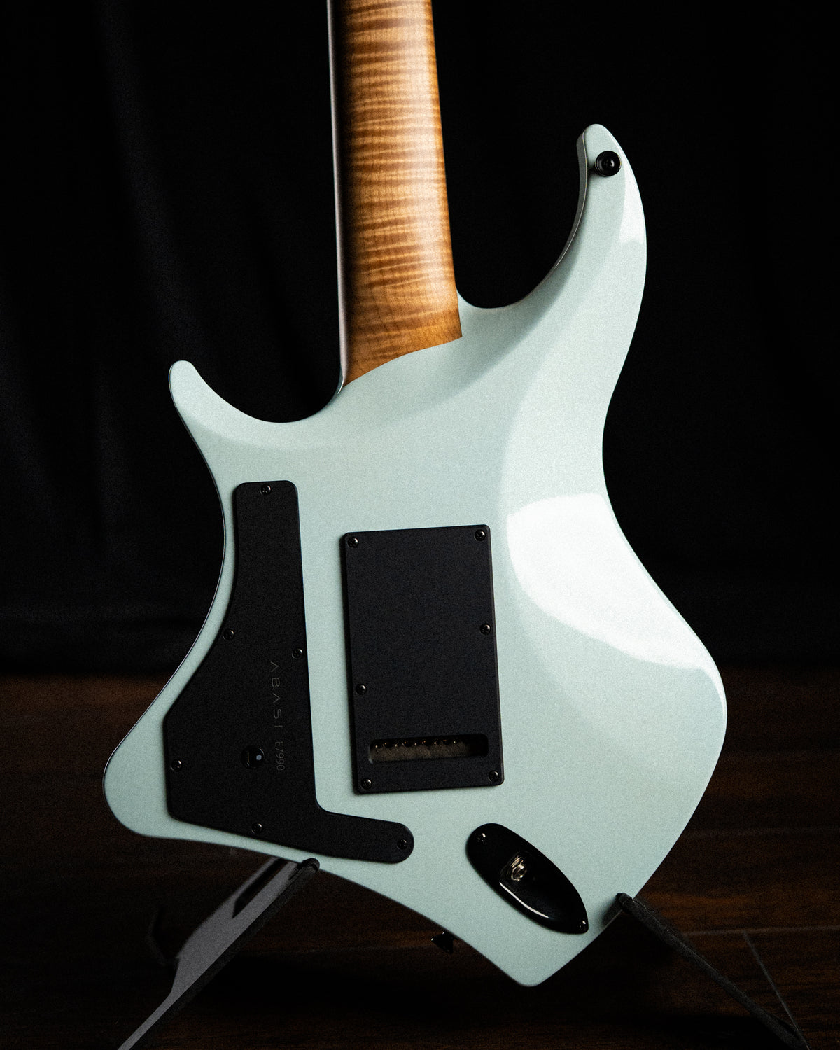 ĒMI 7 // CUSTOM // JADE