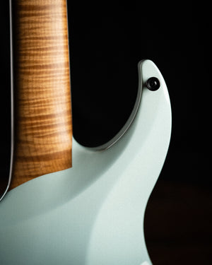 ĒMI 7 // CUSTOM // JADE