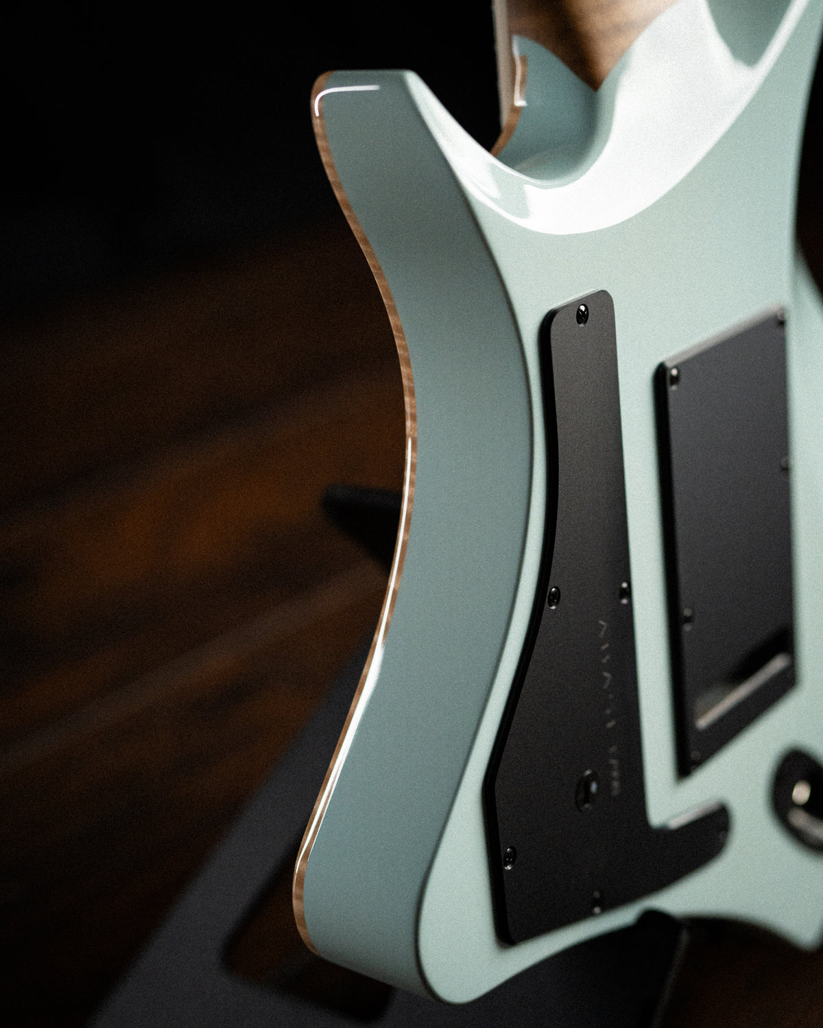 ĒMI 7 // CUSTOM // JADE